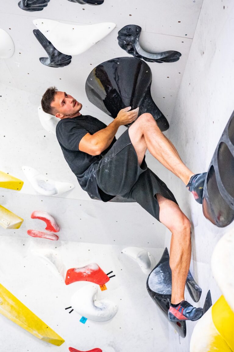 Bouldering na lezeckej stene SPOT Bratislava